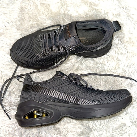 Skechers Los Angeles Running Shoes Sz 7.5 - Picture 1 of 9